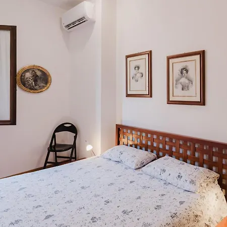 Sandalo דירה ונציה