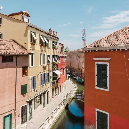 Sandalo * ונציה